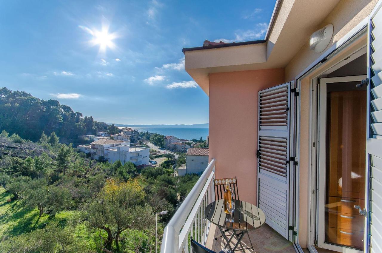 Apartments Seaview Tucepi Exterior photo