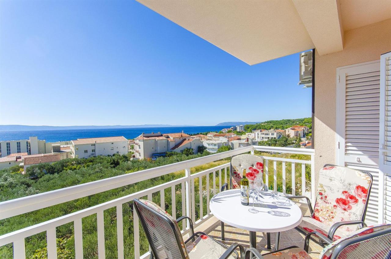 Apartments Seaview Tucepi Exterior photo